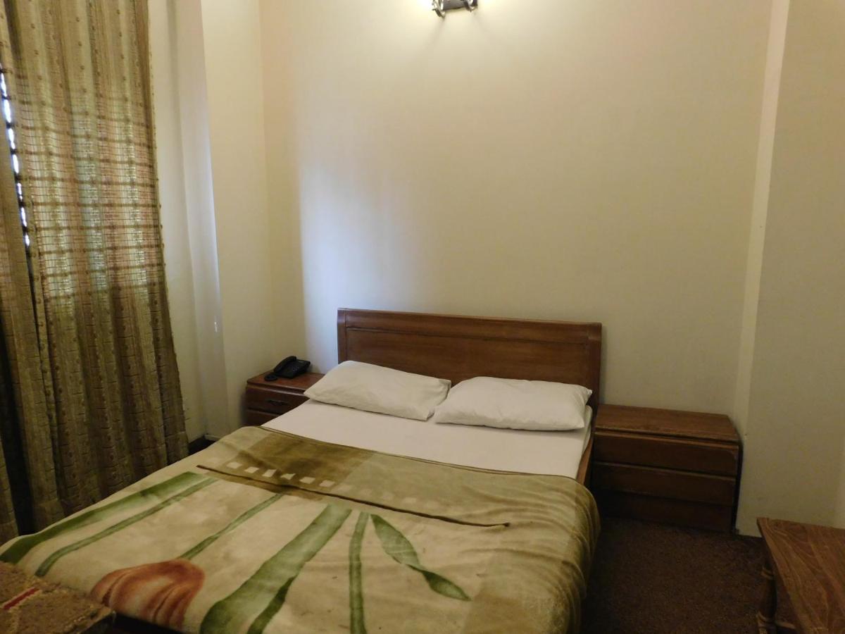 Hotel Avanti Равалпинди Екстериор снимка